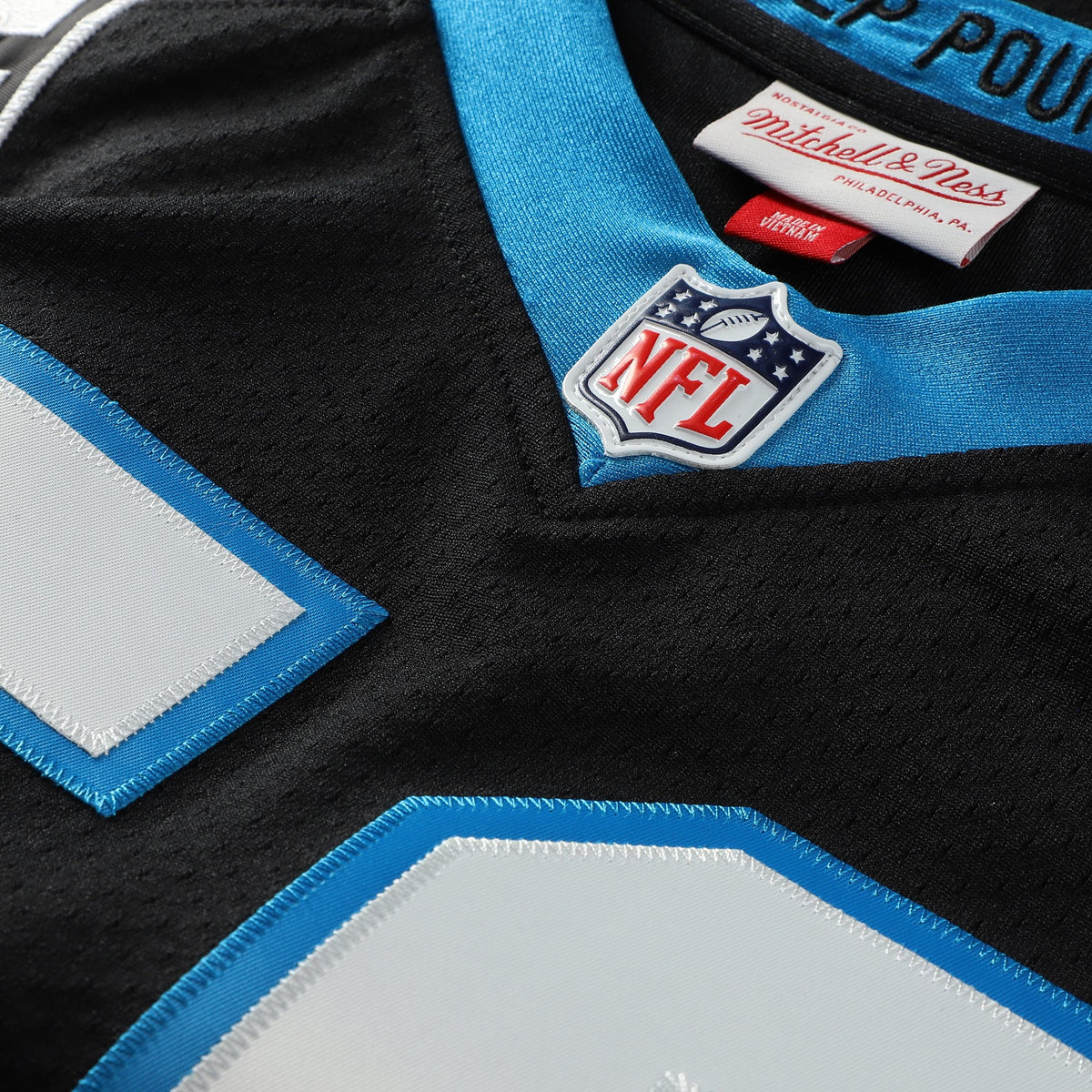 Carolina Panthers Luke Kuechly Mitchell & Ness Black 2013 Authentic Throwback Retired Player Jersey